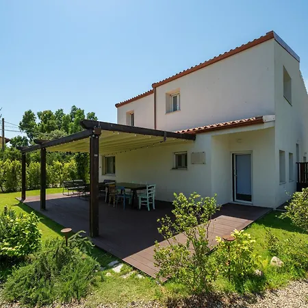 Macondo Agriliving بيت للعطل كاستياداس