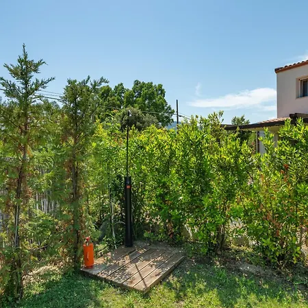 Macondo Agriliving * كاستياداس